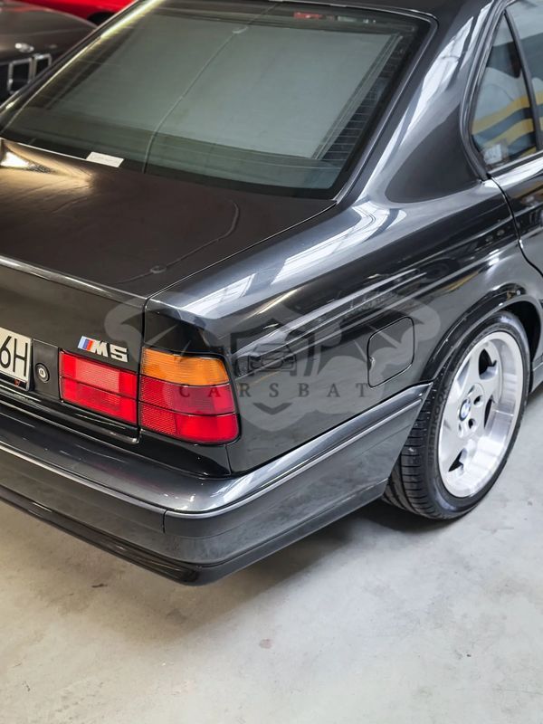 BMW M5 Standard 1992