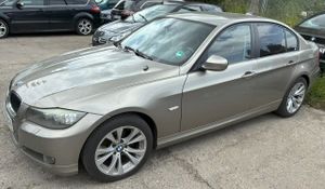 BMW 3 Series E90/E91/E92/E93 318i 2009