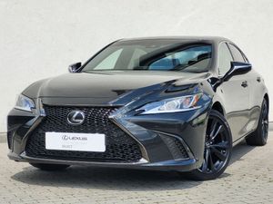 Lexus ES 300h F Sport Design 2022