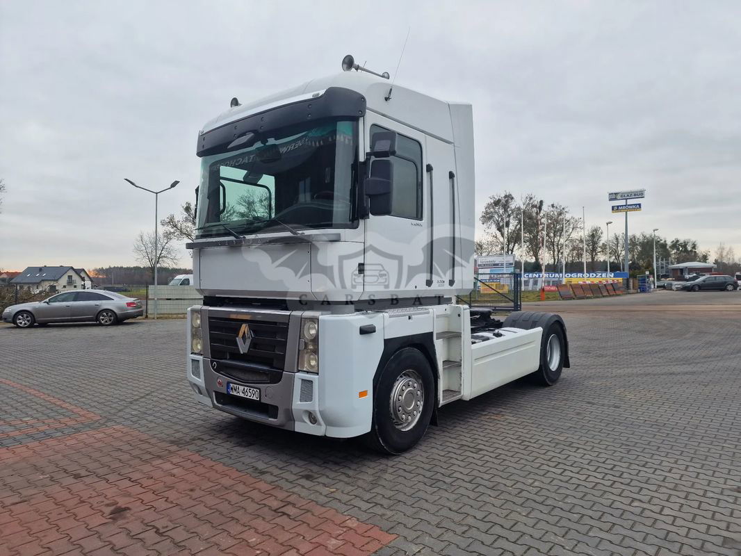 Renault Magnum 2011