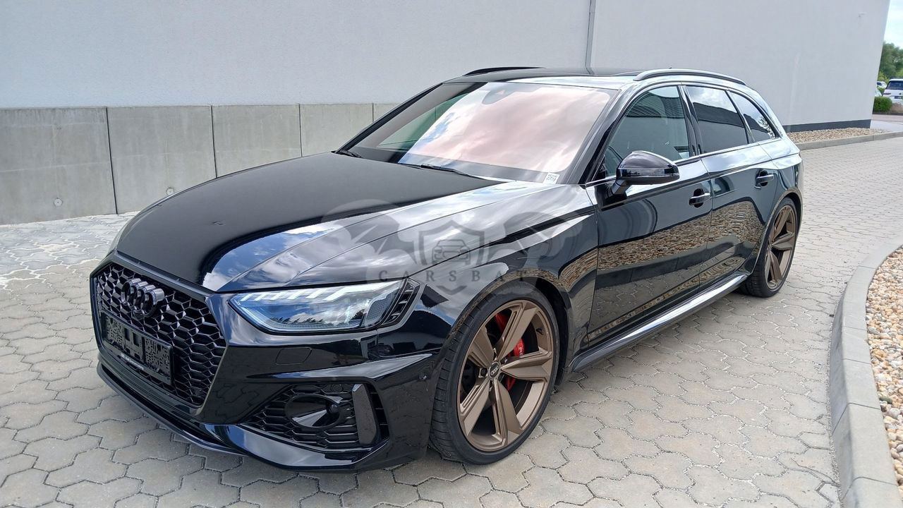 Audi RS4 2022