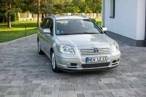 Toyota Avensis II 2005