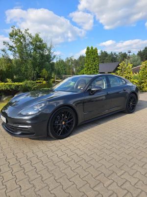 Porsche Panamera Standard 2020