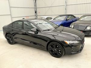 Volvo S60 III B5 B AWD Plus Dark 2024
