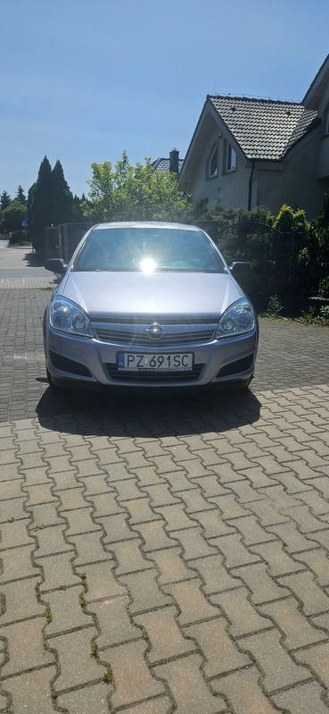 Opel Astra H III 1.4 Cosmo 2009