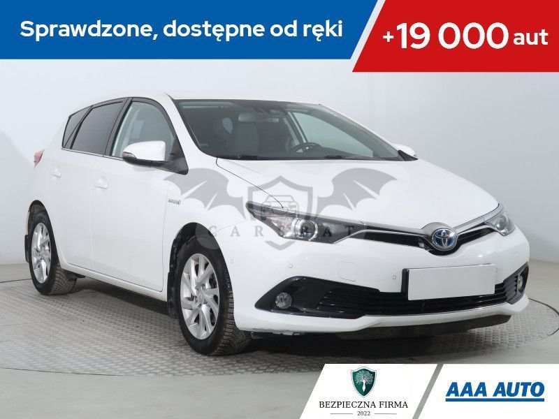 Toyota Auris II 2016