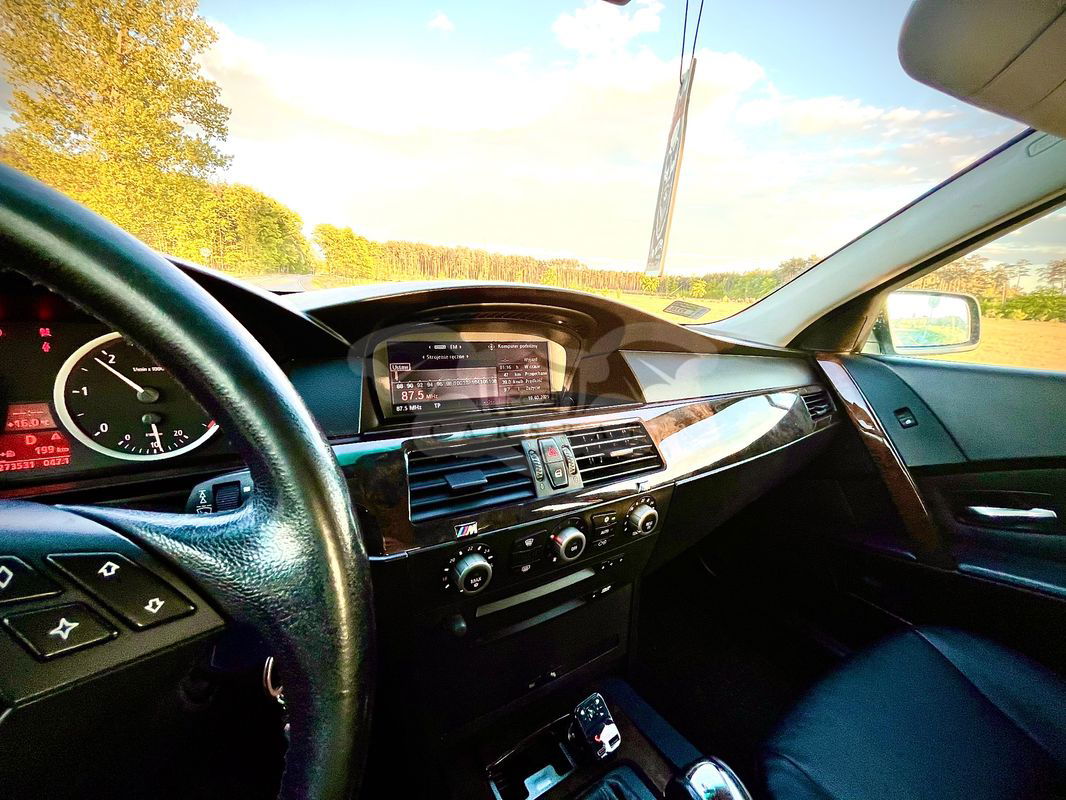 BMW 5 Series E60/E61 2004