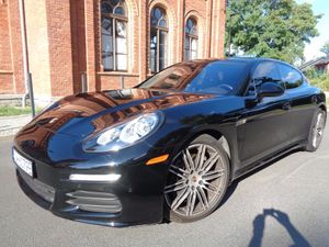 Porsche Panamera 4 2014