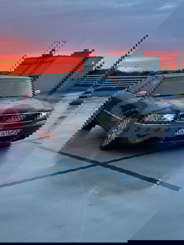 Audi S8 D2 4.2 Quattro Tiptronic 1998