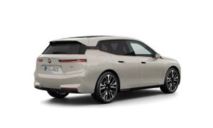 BMW iX xDrive45 100.6kWh 2025