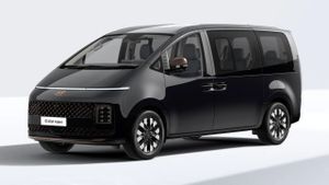Hyundai Staria 1.6 T-GDI HEV Luxury 2025