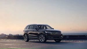 Volvo XC90 II B5 B AWD Core 7os 2025