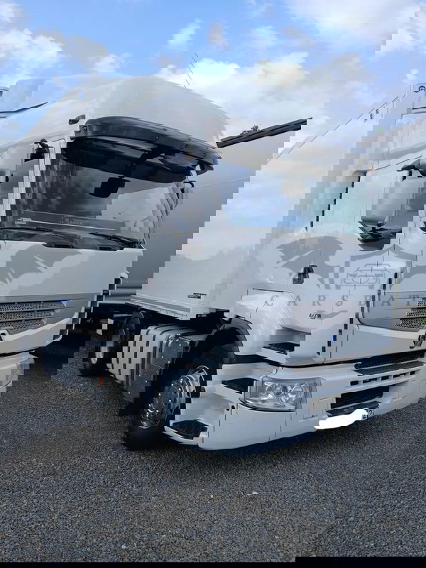 Renault Premium 2013