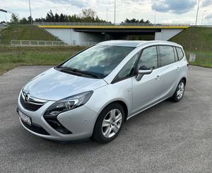 Opel Zafira C 2016