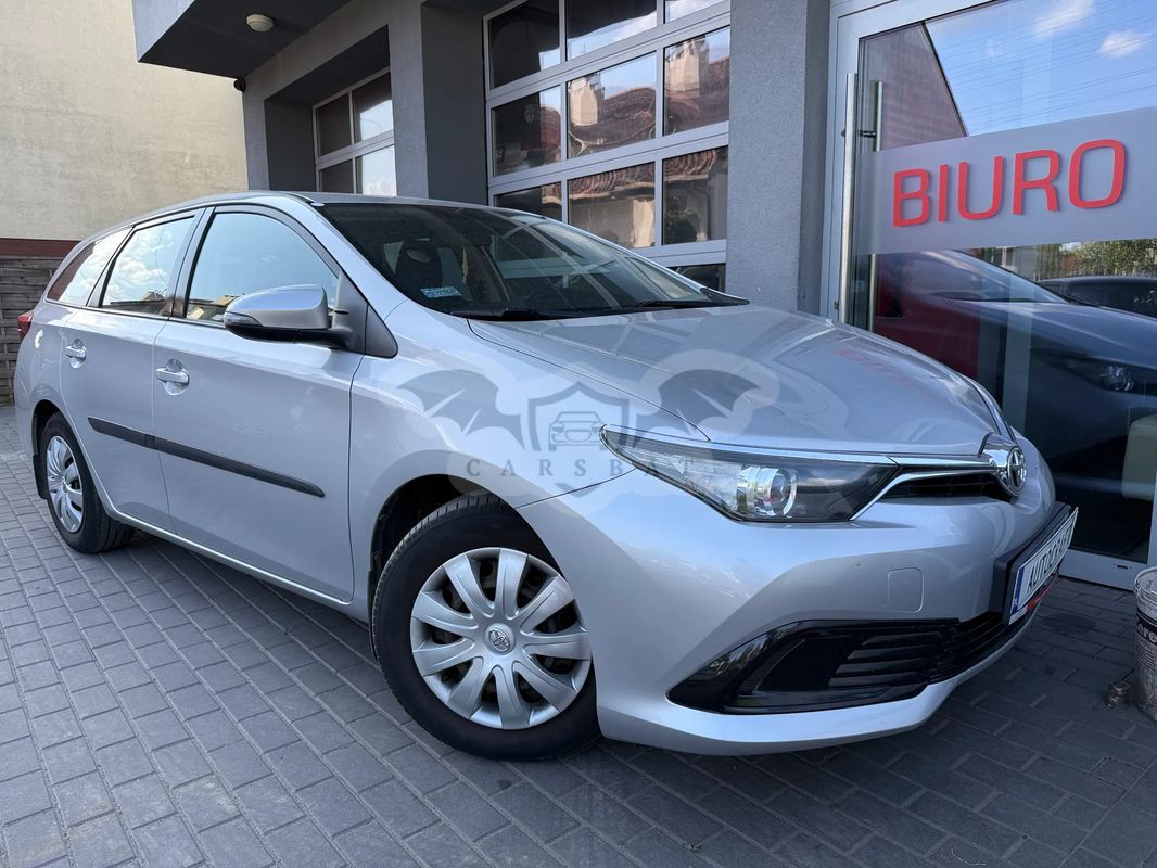 Toyota Auris II 1.33 VVT-i Active 2017