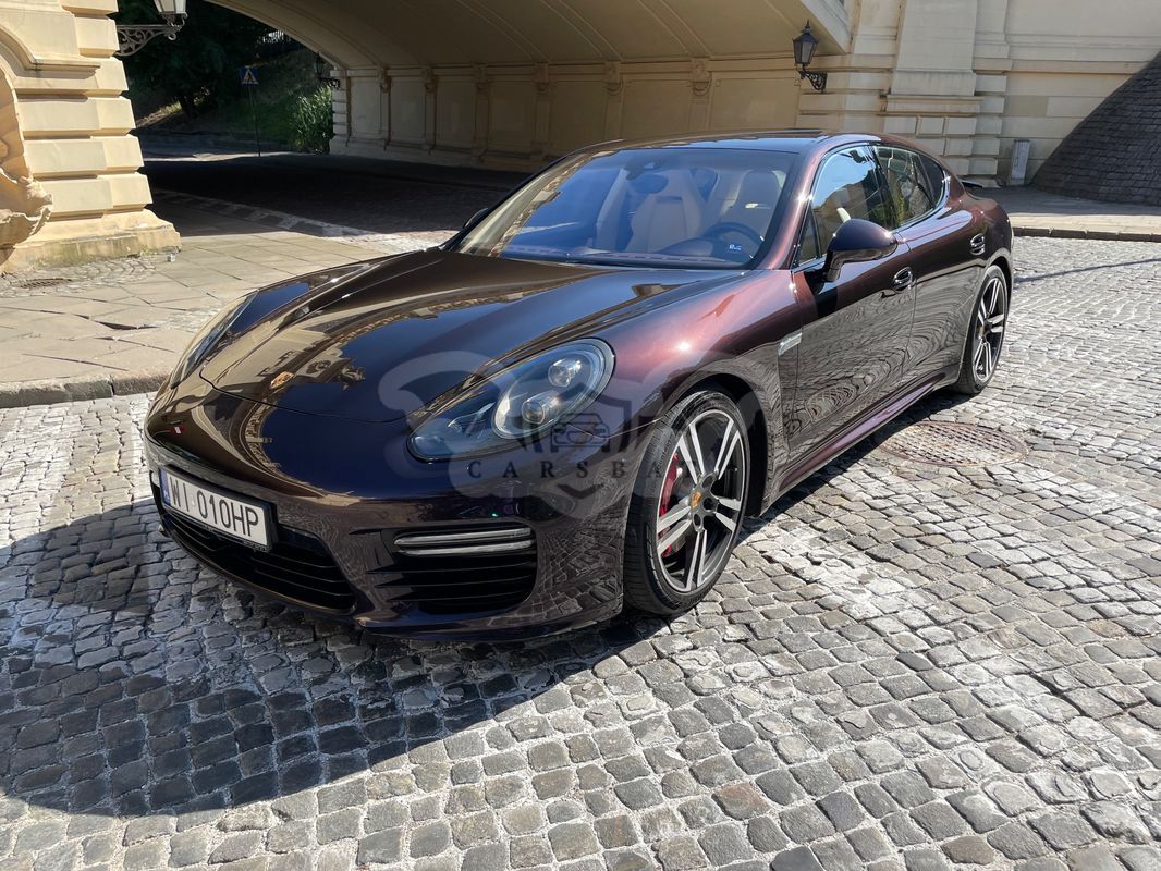 Porsche Panamera GTS 2015