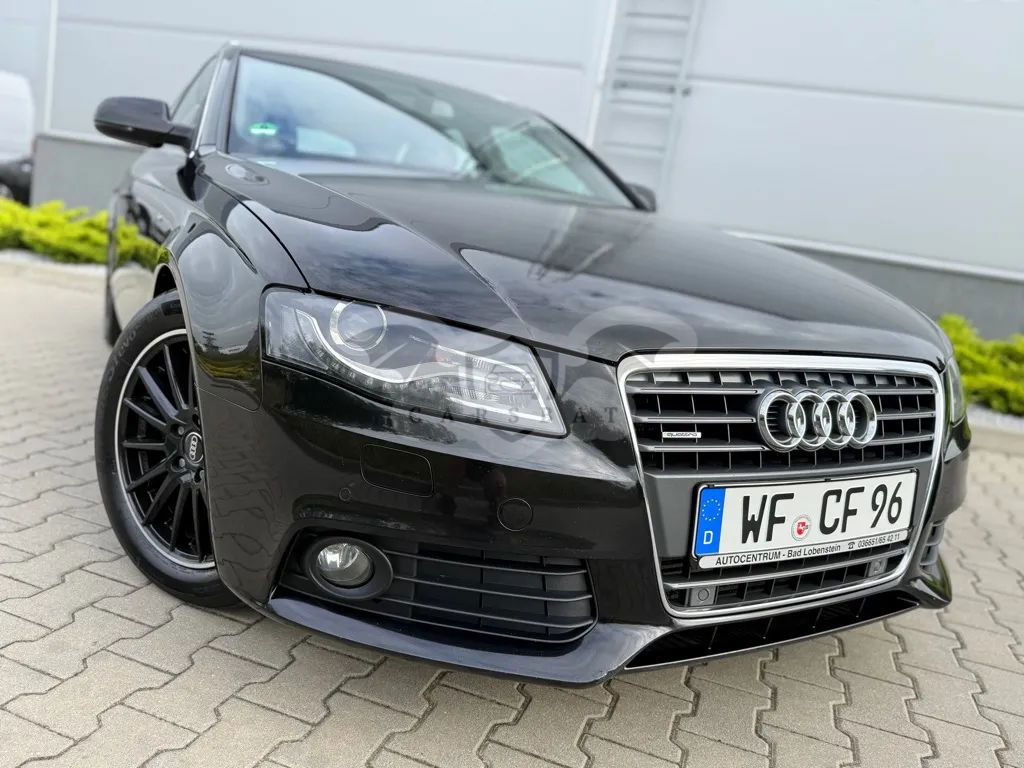 Audi A4 B8 Avant 2.0 TDI DPF quattro S line Sportpaket (plus) 2010