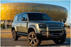 Land Rover Defender 2022
