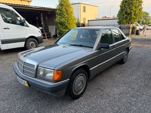 Mercedes-Benz 190 1989