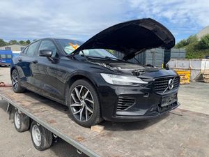 Volvo S60 III T8 AWD Plug-In Hybrid Polestar Engineered 2021