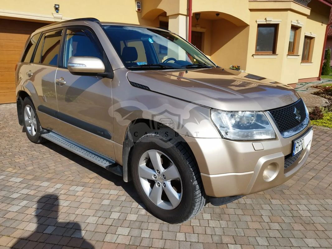 Suzuki Grand Vitara II 2.4 Premium 2011