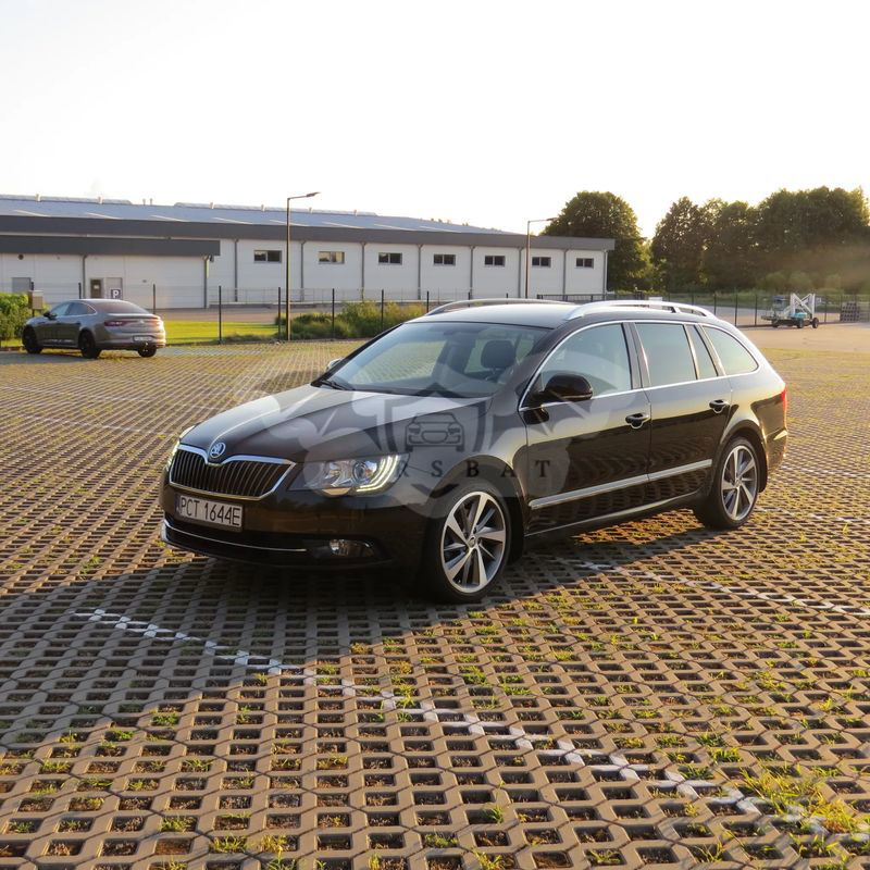 Skoda Superb II 2.0 TSI Elegance DSG 2013