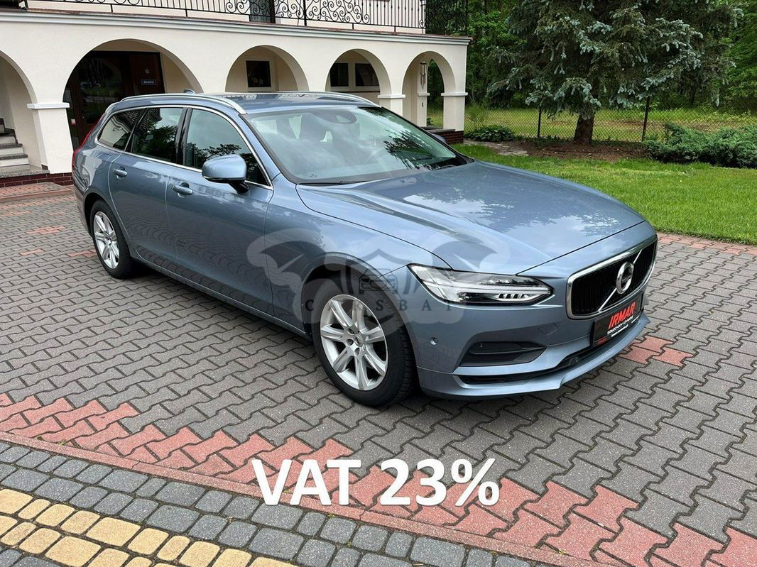 Volvo V90 D4 Momentum 2017