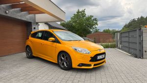 Ford Focus Mk3 2.0 EcoBoost ST 2013