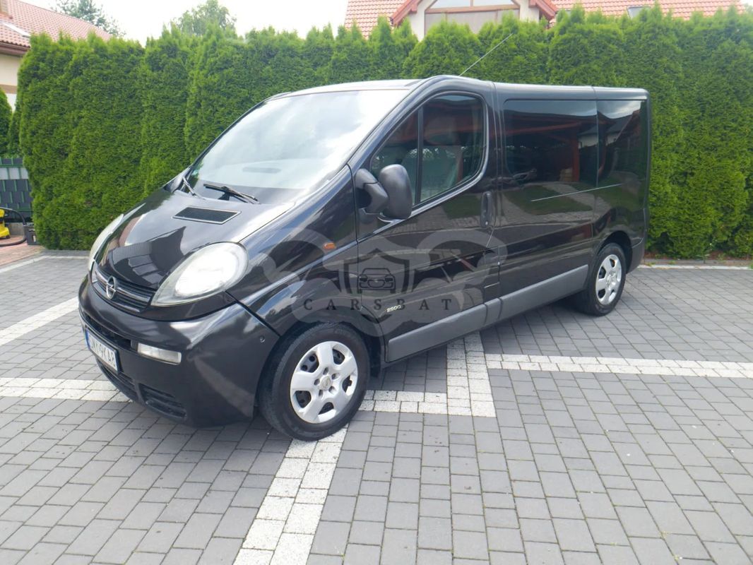 Opel Vivaro I 2006