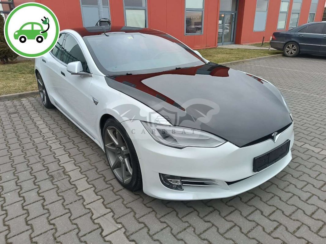 Tesla Model S 2019