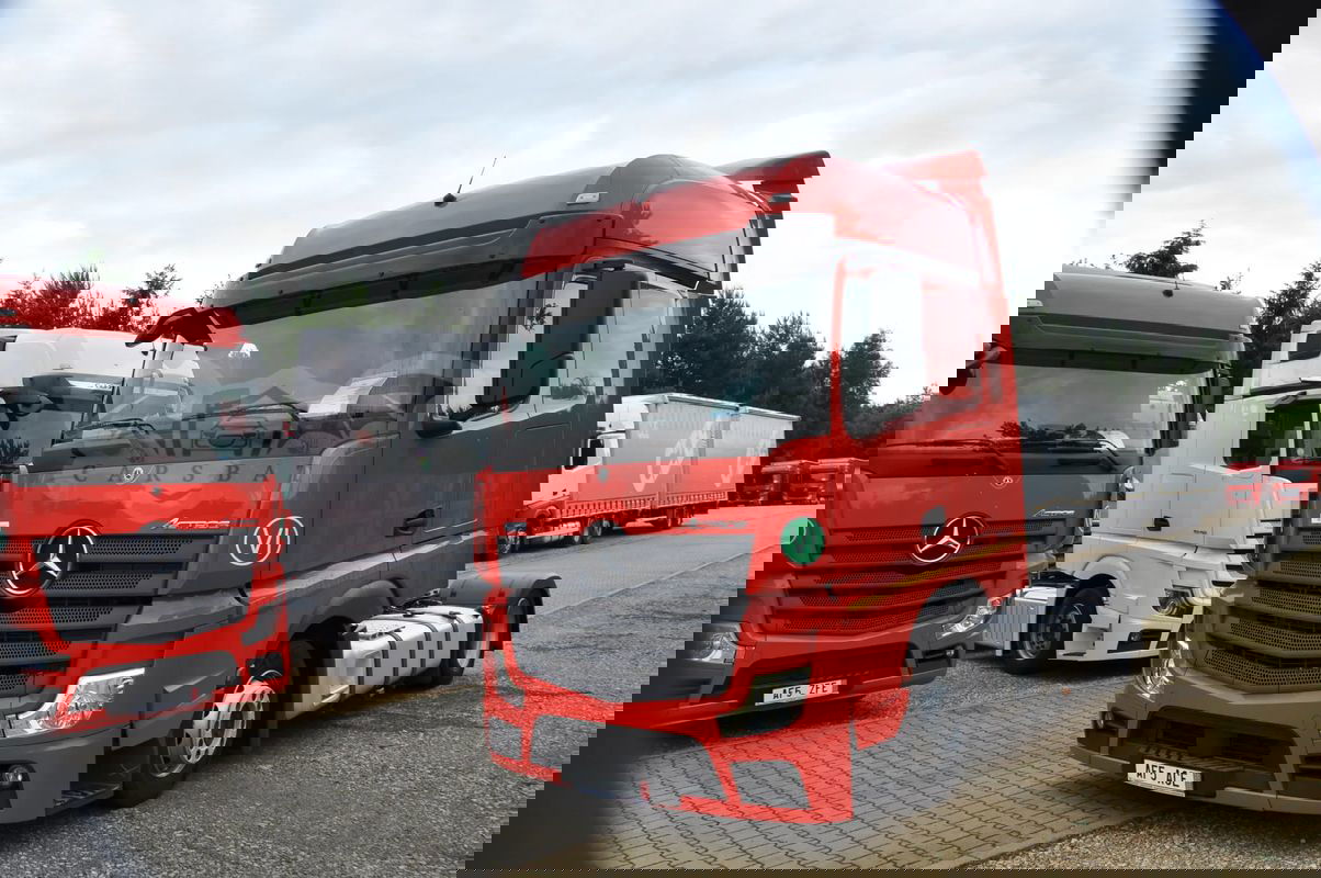 Mercedes-Benz Actros 2021