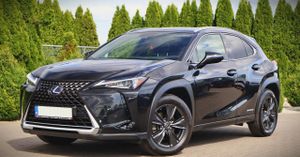 Lexus UX 2021
