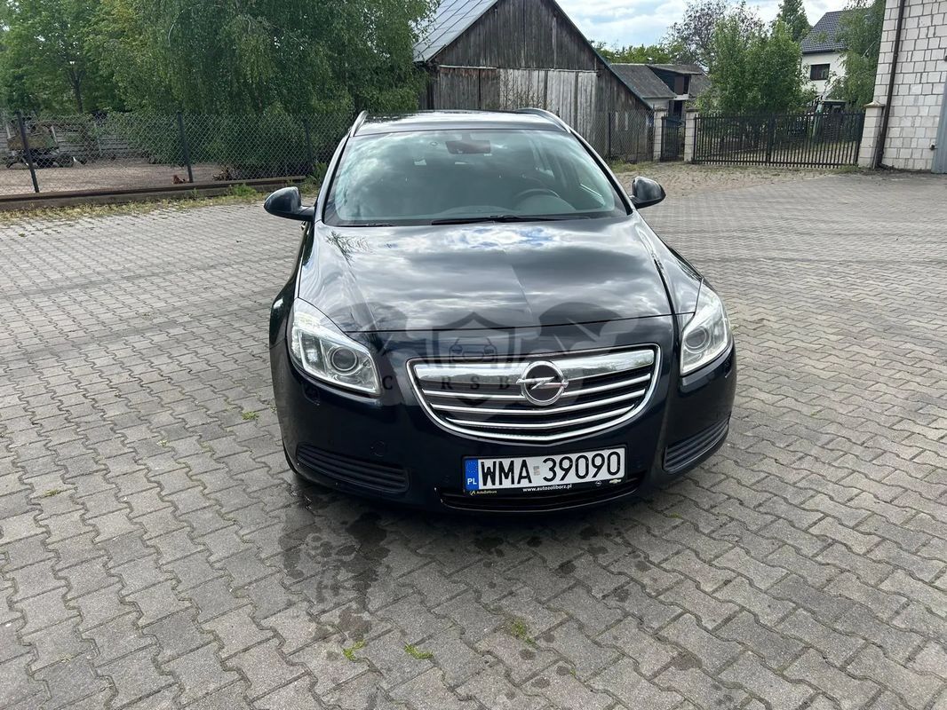 Opel Insignia A 2.0 CDTI Edition 2011