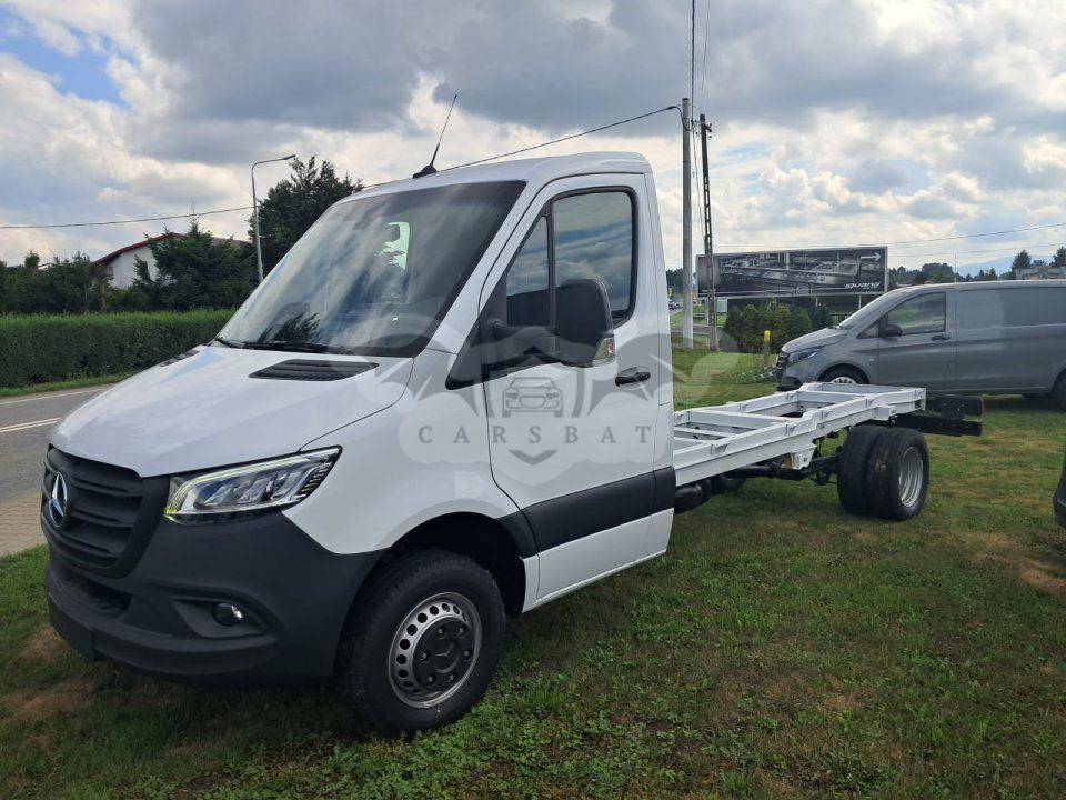Mercedes-Benz Sprinter 2025