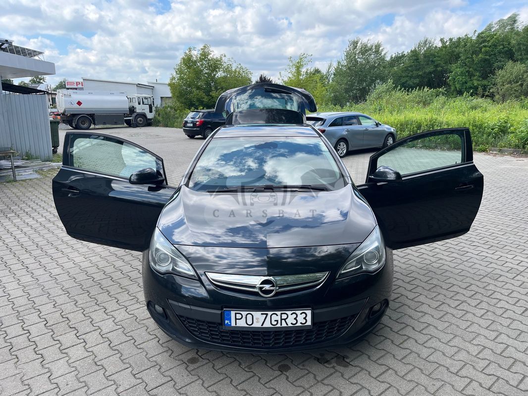 Opel Astra J GTC 1.4 Turbo 2012