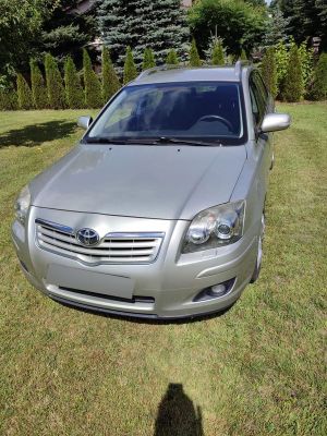 Toyota Avensis II 1.8 VVT-i Luna 2006