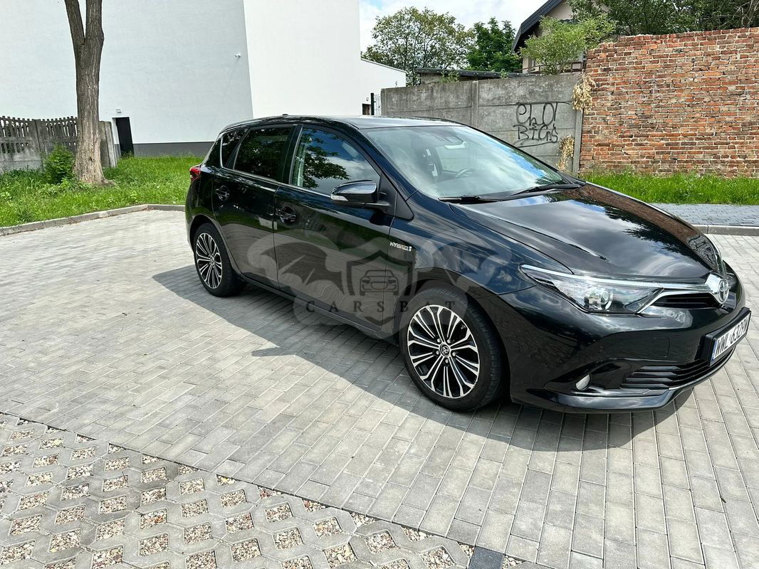 Toyota Auris II 2016