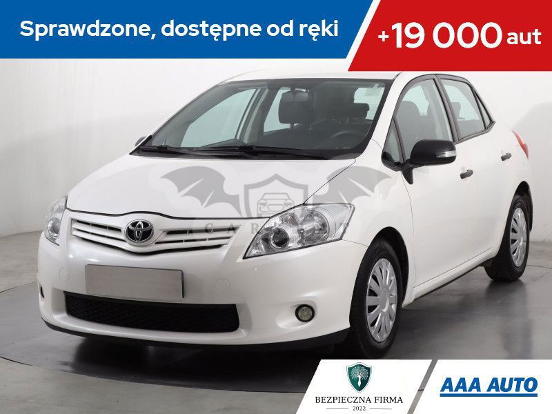 Toyota Auris I 2012