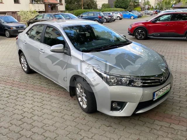 Toyota Corolla Seria E16 1.6 Premium + 2013