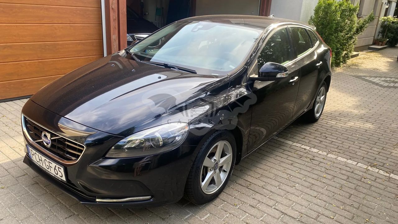 Volvo V40 II D3 Momentum 2013
