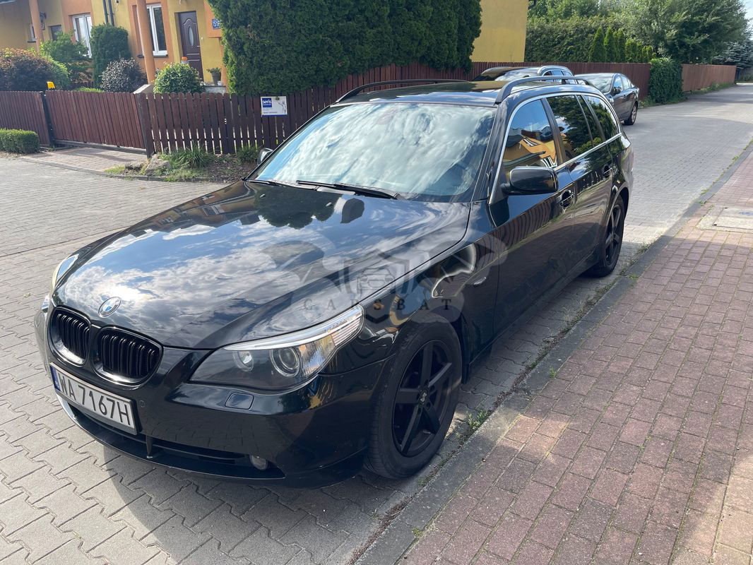 BMW 5 Series E60/E61 525xi Touring 2006
