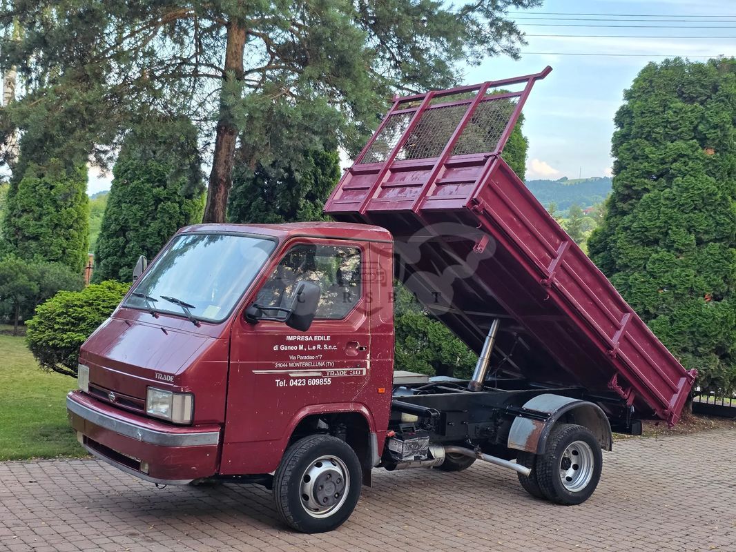 Nissan Cabstar 1999