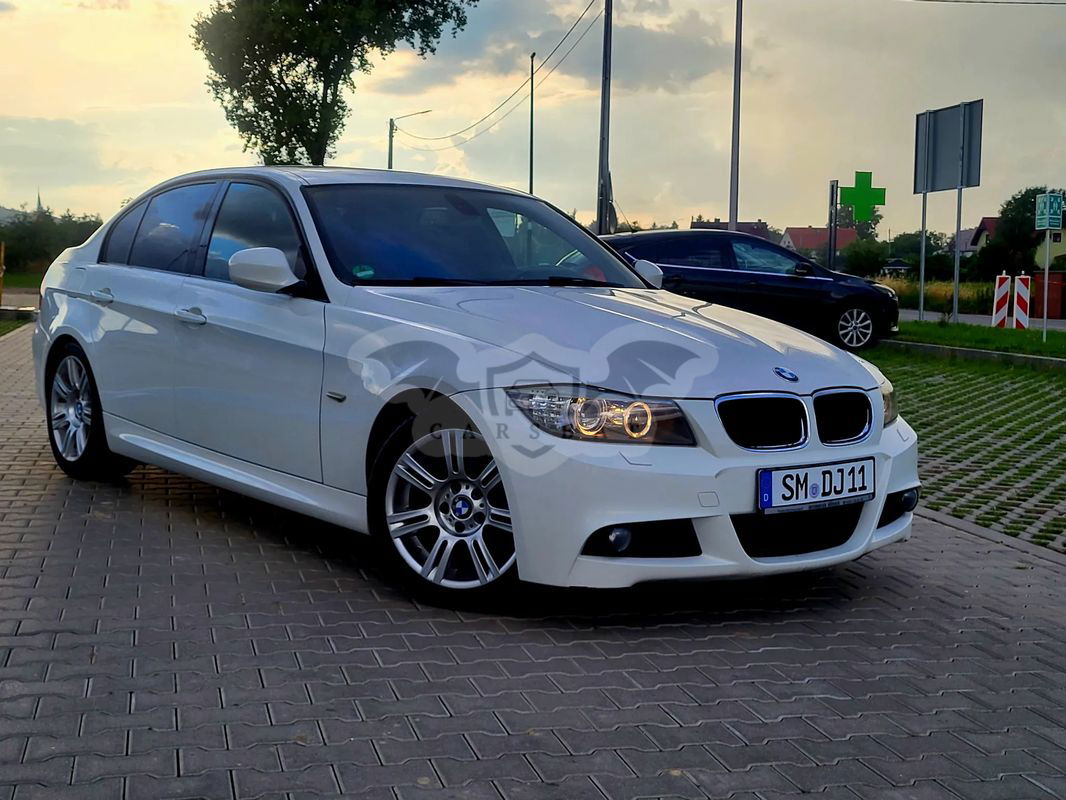 BMW 3 Series E90/E91/E92/E93 318d 2011