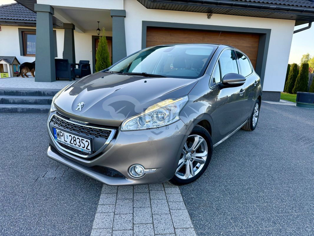 Peugeot 208 I e-HDi FAP 92 Stop&Start Allure 2014
