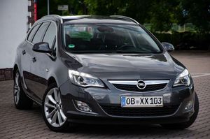 Opel Astra J 1.4 Turbo Active 2011