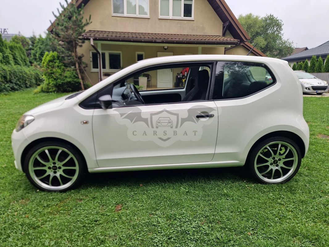 Volkswagen Up! 2015