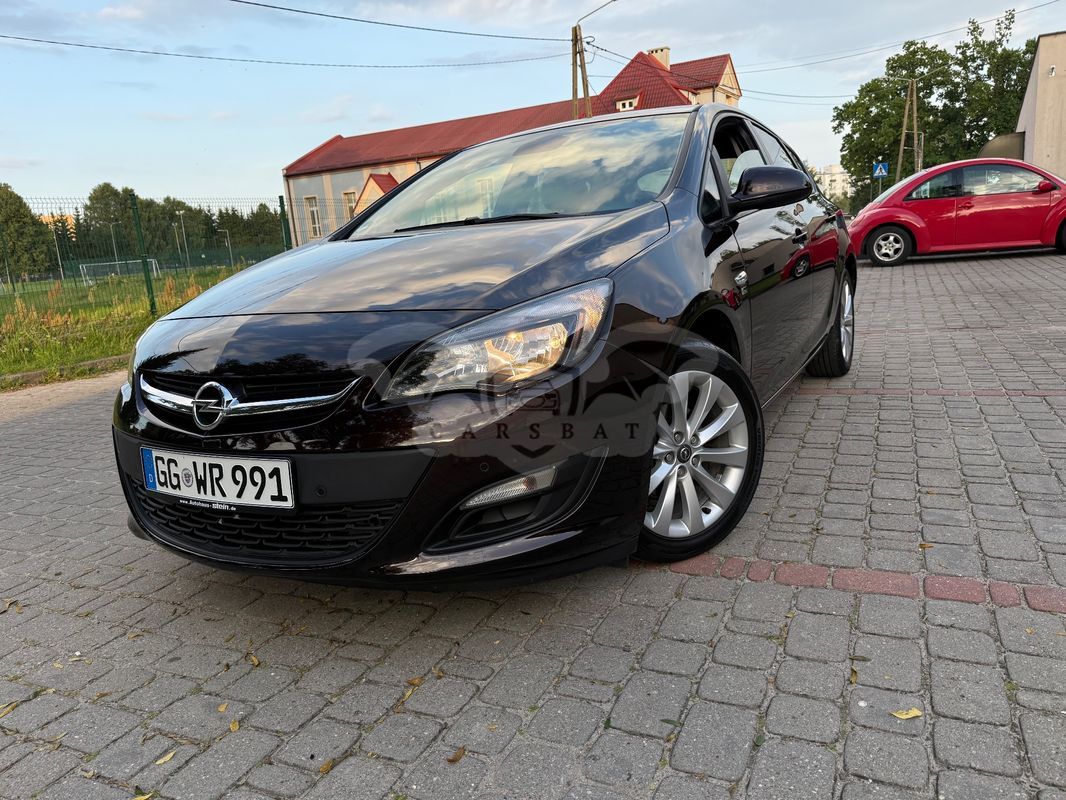 Opel Astra J 2012