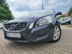 Volvo V60 I 2011