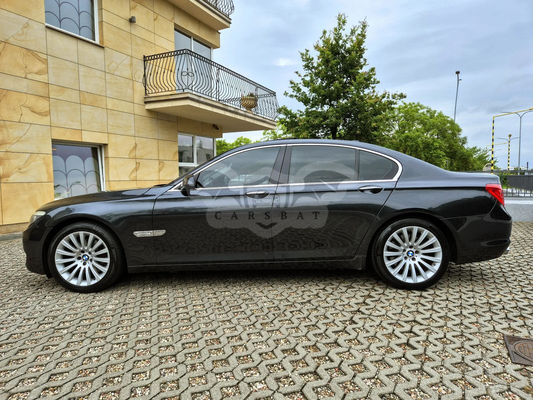 BMW 7 Series F01 730d 2011