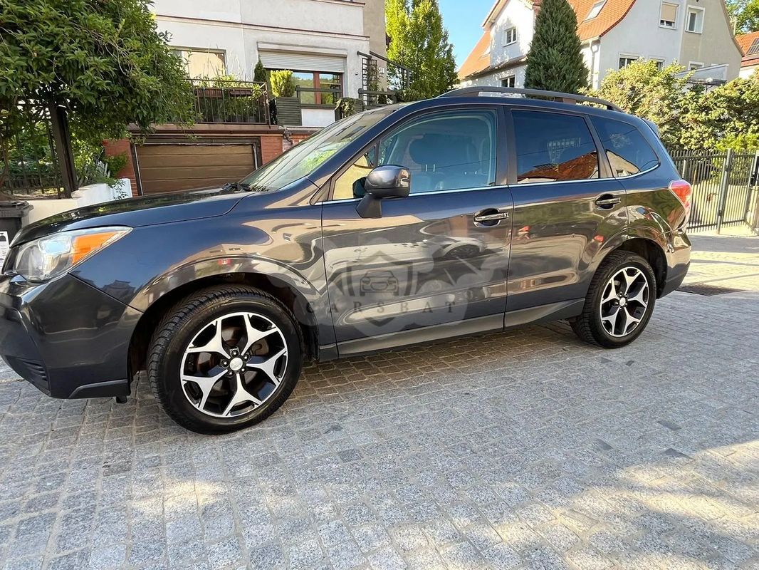 Subaru Forester IV 2.0XT Comfort Lineartronic 2015